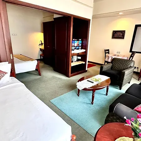 Rj Service Suite At Times Square Kuala Lumpur Exterior photo