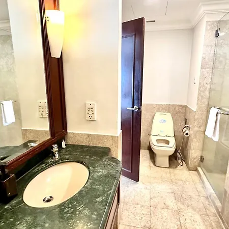 Rj Service Suite At Times Square Kuala Lumpur Exterior photo